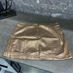 Sparkly gold skirt